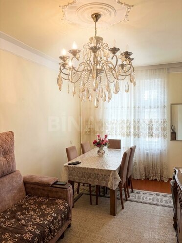 Продаётся 3-комн. вторичка 83 м², м. Ази Асланов, photo 1 from 7