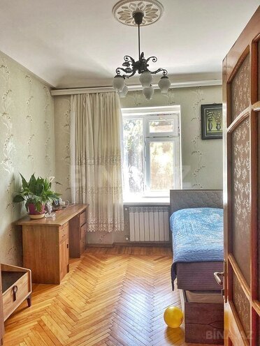 Продаётся 4-комн. вторичка 80 м², м. Нефтчиляр, photo 5 from 10