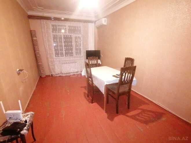 Satılır 2 otaqlı köhnə tikili 65 m², Xalqlar Dostluğu m., photo 4 from 17