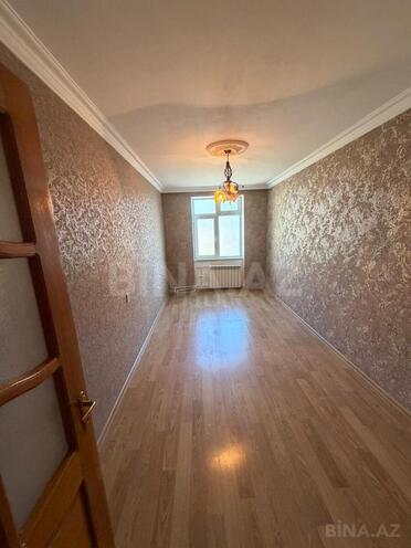 Продаётся 3-комн. вторичка 76 м², пос. Бакиханова, photo 1 from 15