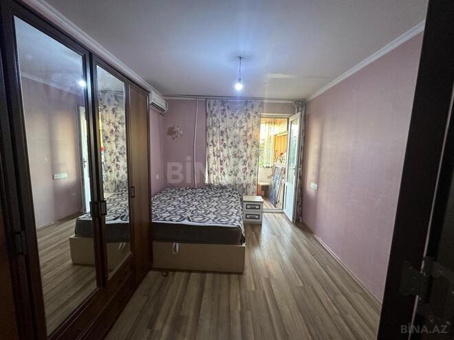 Продается 3-комн. вторичка 48 м², м. Ази Асланов, photo 5 from 17