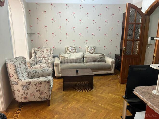 Satılır 4 otaqlı köhnə tikili 140 m², Nəsimi r., photo 7 from 9