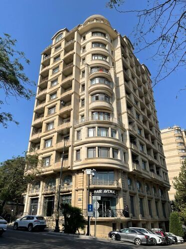 Продаётся 3-комн. новостройка 133 м², м. Низами, photo 9 from 20