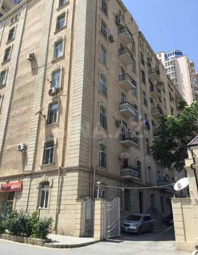 İcarəyə verilir 3 otaqlı köhnə tikili 130 m², Nizami m., photo 1 from 11