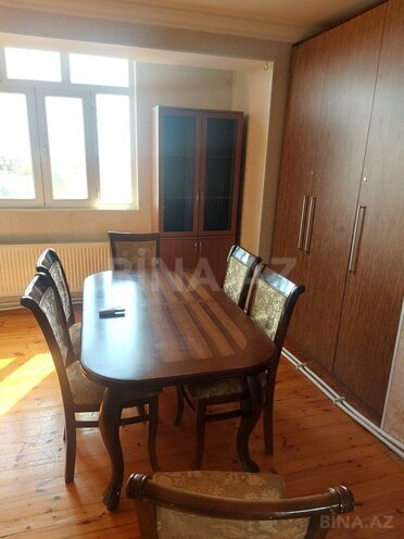 Продаётся 2-комн. вторичка 62 м², Хатаинский р., photo 1 from 15