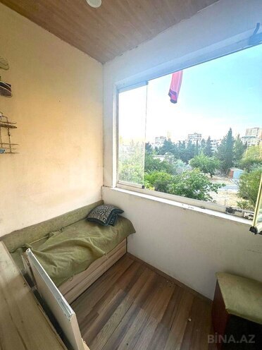 Продаётся 3-комн. вторичка 50 м², м. Ази Асланов, photo 8 from 15