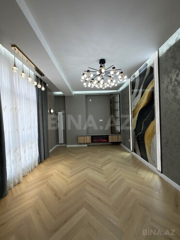 Продаётся 2-комн. новостройка 80 м², м. Кара Караев, photo 1 from 14