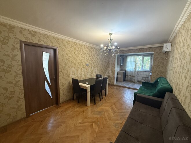 Satılır 3 otaqlı köhnə tikili 50 m², Neftçilər m., photo 1 from 8
