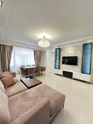 Продаётся 2-комн. новостройка 108 м², м. 28 мая, photo 1 from 16