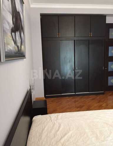 Сдаётся 3-комн. новостройка 130 м², м. Низами, photo 8 from 12