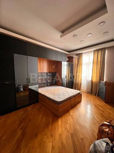 Сдаётся 3-комн. новостройка 120 м², м. Кара Караев, photo 8 from 24
