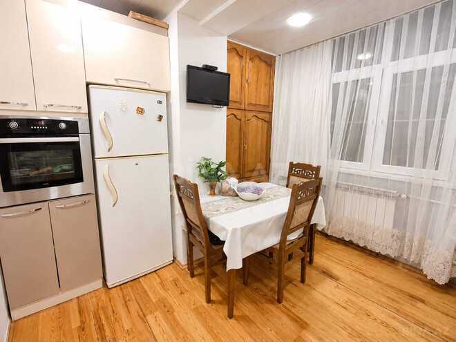 Продаётся 3-комн. вторичка 75 м², м. Кара Караев, photo 9 from 13