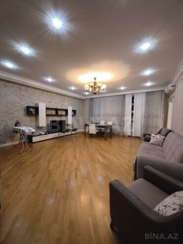 Сдается 3-комн. новостройка 170 м², м. 28 мая, photo 1 from 17