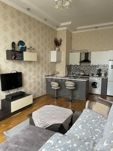Сдается 2-комн. новостройка 60 м², м. Иншаатчылар, photo 5 from 6