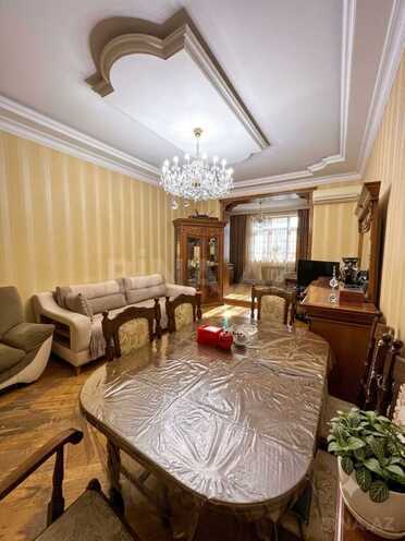 Satılır 3 otaqlı köhnə tikili 73 m², Nəriman Nərimanov m., photo 1 from 16