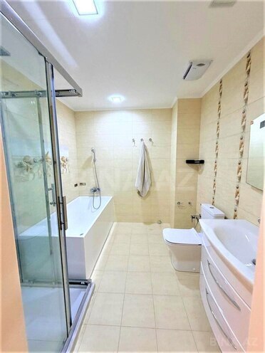 İcarəyə verilir 4 otaqlı yeni tikili 225 m², 28 May m., photo 9 from 29
