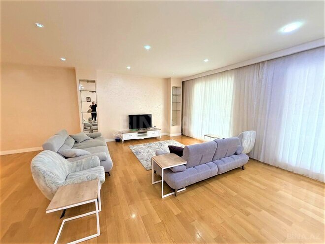İcarəyə verilir 4 otaqlı yeni tikili 225 m², 28 May m., photo 4 from 29