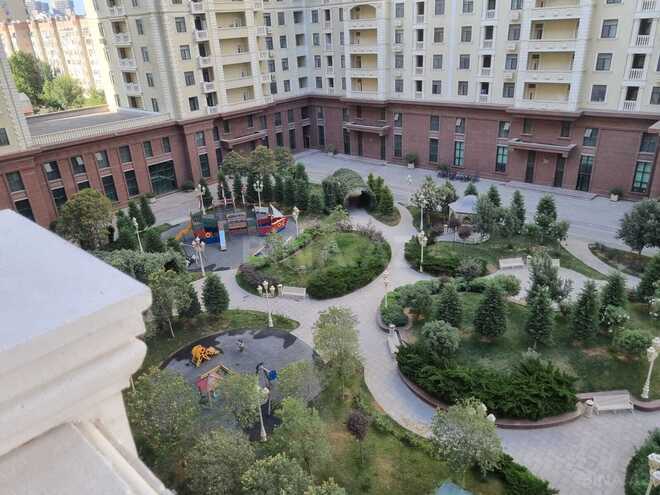 Продается 2-комн. новостройка 90 м², м. Элмляр Академиясы, photo 1 from 18