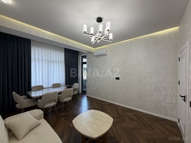 Продается 2-комн. новостройка 69 м², м. Кара Караев, photo 1 from 23