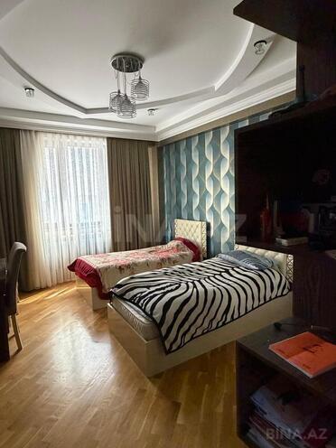 Продаётся 4-комн. новостройка 129 м², Абшеронcкий  р., photo 4 from 21