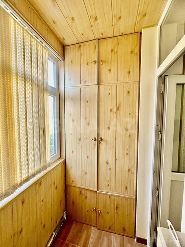 Продается 2-комн. вторичка 50 м², м. Кара Караев, photo 9 from 11