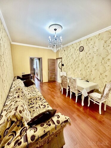 Продается 2-комн. вторичка 50 м², м. Кара Караев, photo 4 from 11