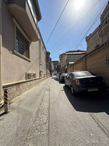 Satılır 6 otaqlı həyət evi/bağ evi 565 m², Gənclik m., photo 31 from 32