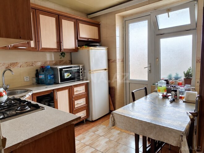 Продается 3-комн. вторичка 84 м², м. Ази Асланов, photo 7 from 12