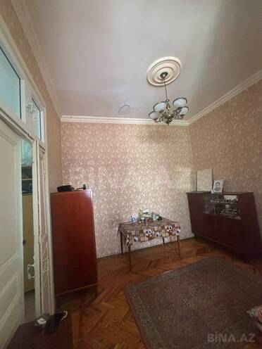 Satılır 2 otaqlı köhnə tikili 42 m², 28 May m., photo 1 from 6