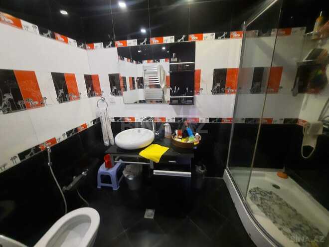Satılır 4 otaqlı köhnə tikili 120 m², Sahil m., photo 18 from 19