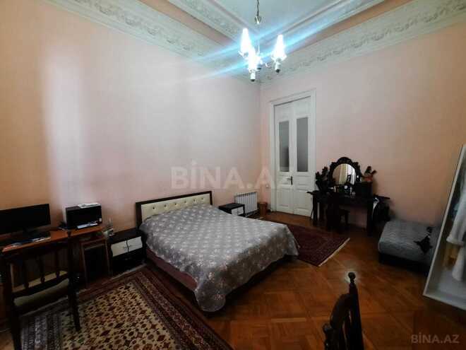 Satılır 4 otaqlı köhnə tikili 120 m², Sahil m., photo 8 from 19