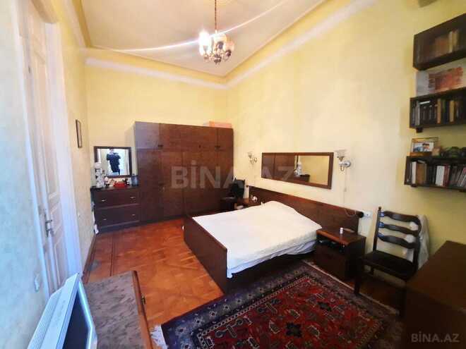 Satılır 4 otaqlı köhnə tikili 120 m², Sahil m., photo 14 from 19