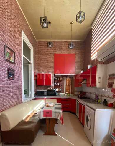 Satılır 4 otaqlı köhnə tikili 120 m², Sahil m., photo 9 from 19