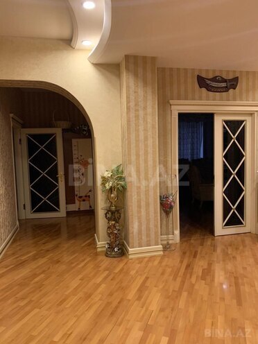 Сдается 2-комн. новостройка 158 м², Бинагадинский р., photo 10 from 16