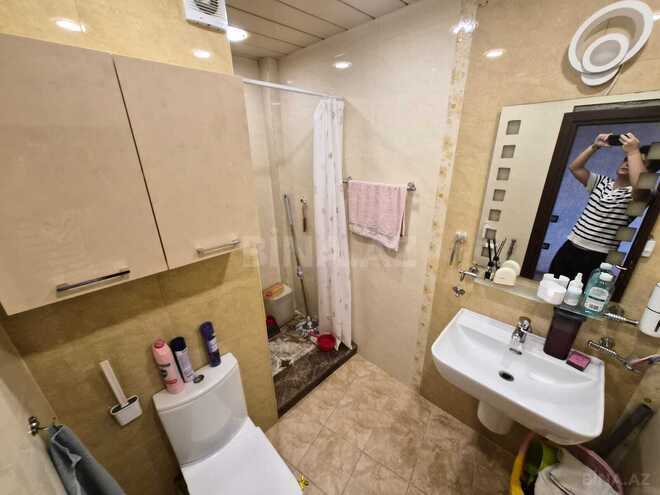 Продаётся 3-комн. вторичка 85 м², м. Ази Асланов, photo 18 from 24