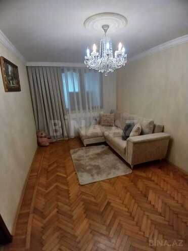 Продается 2-комн. вторичка 62 м², м. Нариман Нариманов, photo 1 from 11