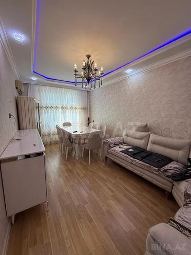 Продаётся 2-комн. вторичка 65 м², м. Ази Асланов, photo 3 from 11