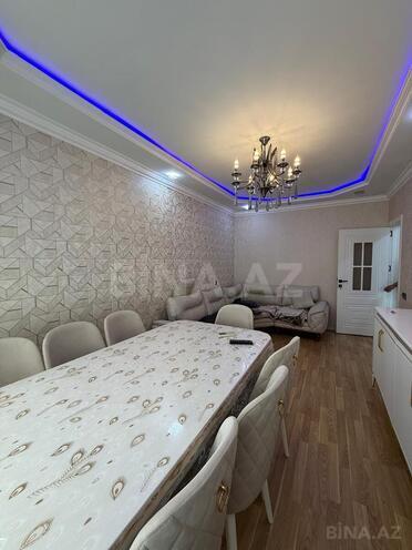 Продаётся 2-комн. вторичка 65 м², м. Ази Асланов, photo 1 from 11