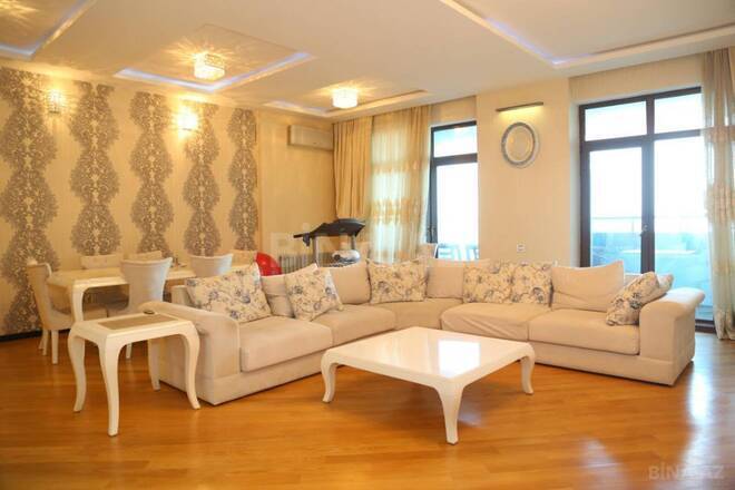 İcarəyə verilir 4 otaqlı yeni tikili 270 m², 28 May m., photo 1 from 23