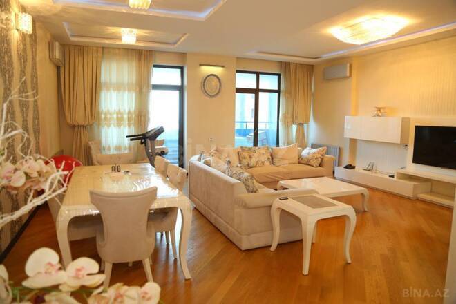 İcarəyə verilir 4 otaqlı yeni tikili 270 m², 28 May m., photo 3 from 23