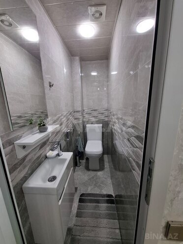 Продается 2-комн. вторичка 65 м², м. Ази Асланов, photo 4 from 17