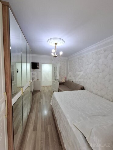 Продается 2-комн. вторичка 65 м², м. Ази Асланов, photo 16 from 17