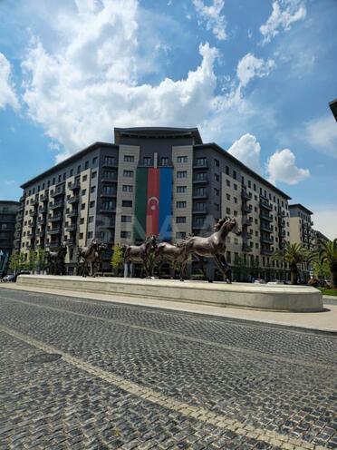 Satılır 3 otaqlı yeni tikili 134 m², Ağ şəhər q., photo 1 from 7