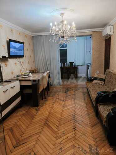 Продается 3-комн. вторичка 60 м², Хатаинский р., photo 1 from 10