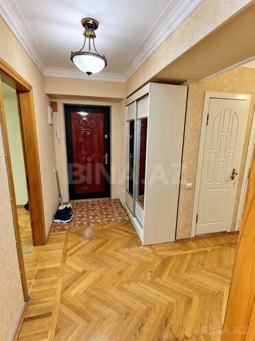 Satılır 3 otaqlı köhnə tikili 95 m², İnşaatçılar m., photo 6 from 12