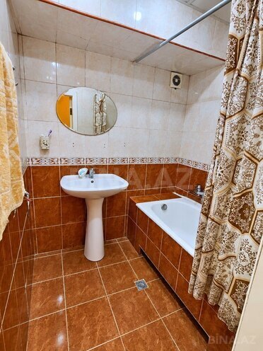 Satılır 3 otaqlı köhnə tikili 95 m², İnşaatçılar m., photo 5 from 12
