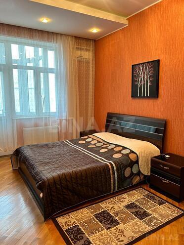 Сдаётся 3-комн. новостройка 110 м², м. Низами, photo 10 from 13