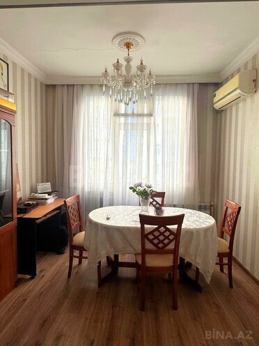 Satılır 3 otaqlı köhnə tikili 70.5 m², Elmlər Akademiyası m., photo 1 from 13