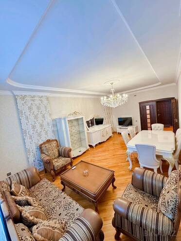 Satılır 3 otaqlı yeni tikili 120 m², İnşaatçılar m., photo 3 from 16