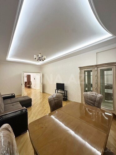 Сдается 3-комн. новостройка 130 м², м. Иншаатчылар, photo 4 from 26